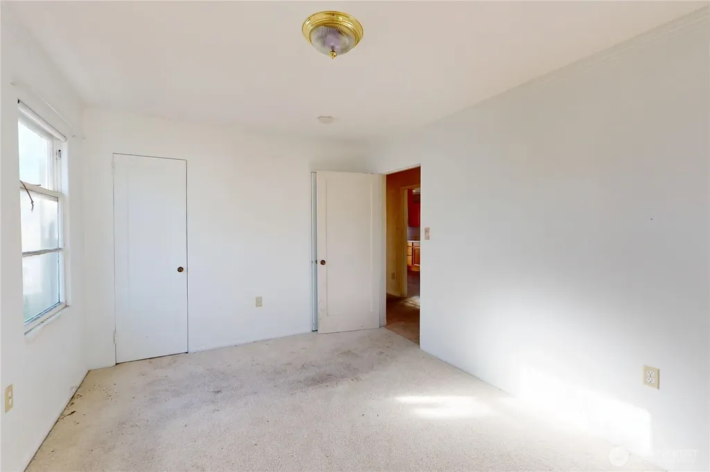 237 Emerson Avenue Hoquiam WA 98550