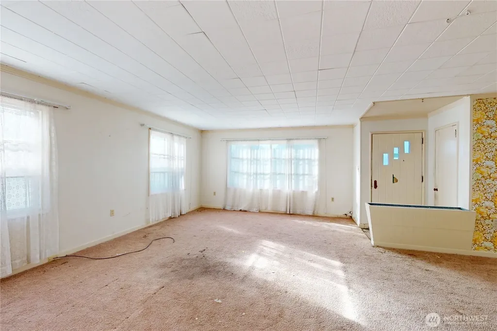 237 Emerson Avenue Hoquiam WA 98550