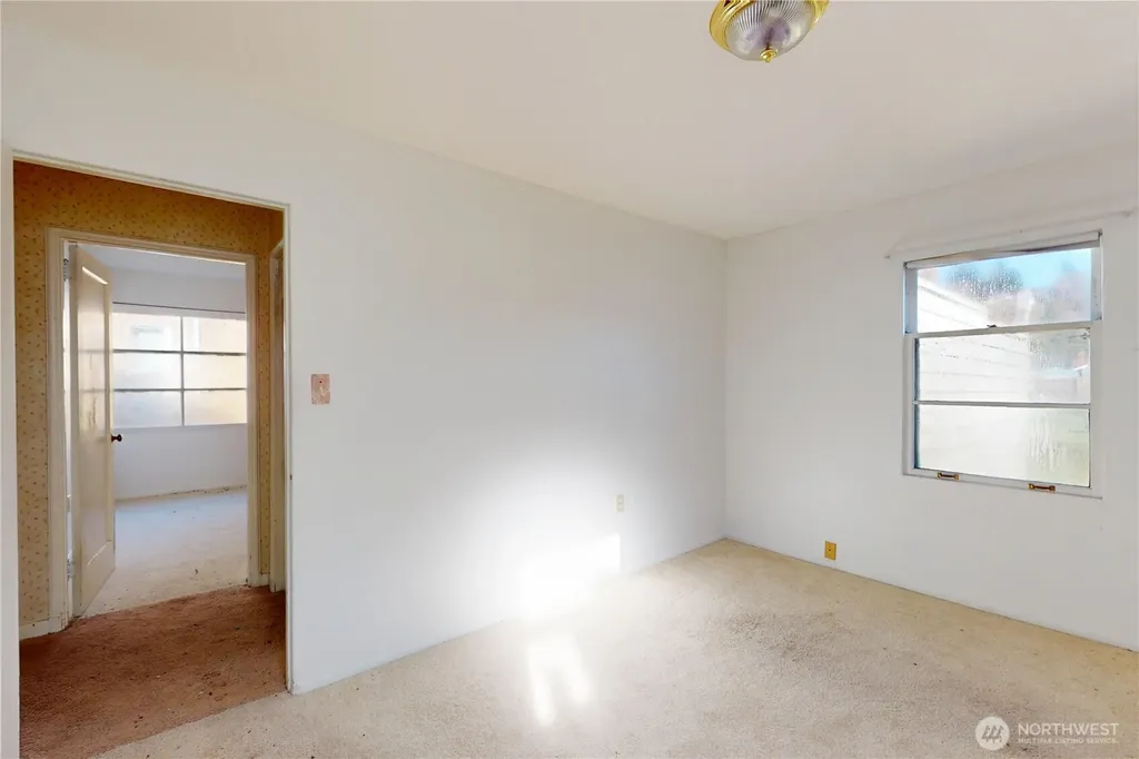 237 Emerson Avenue Hoquiam WA 98550