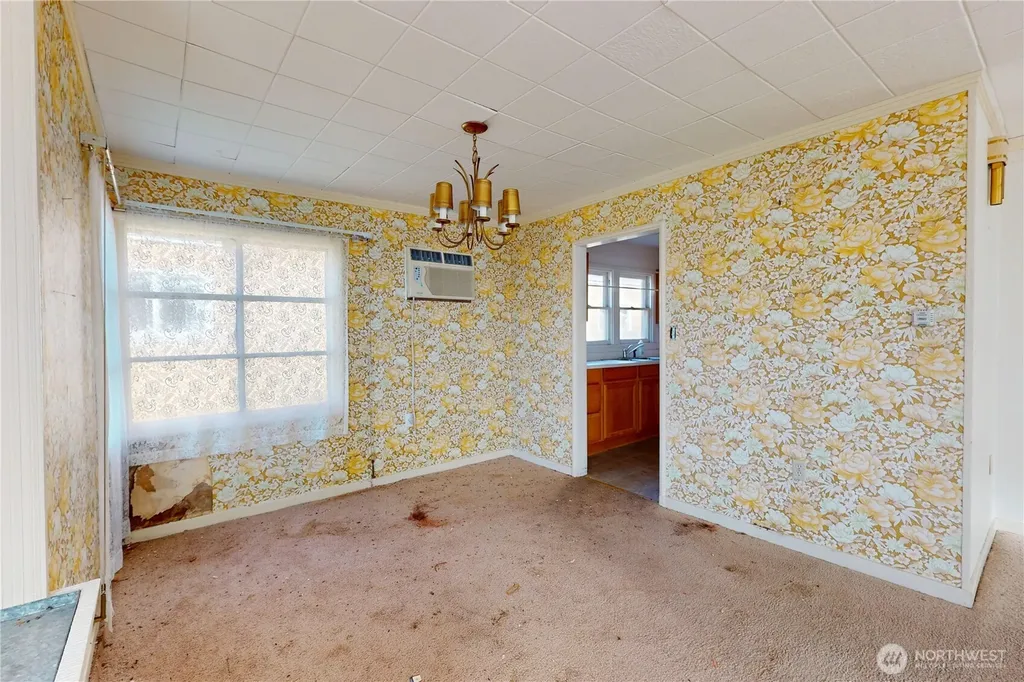 237 Emerson Avenue Hoquiam WA 98550