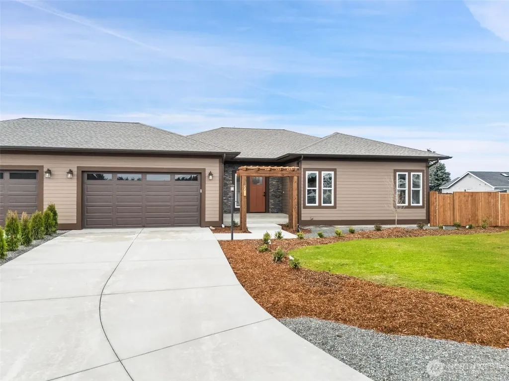71 Heron Way Sequim WA 98382