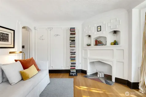 1101 17th Avenue Seattle WA 98122
