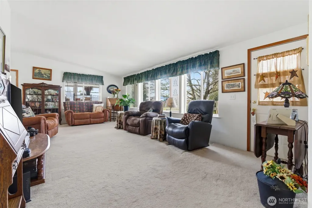 271 Cowlitz Ridge Road Toledo WA 98591