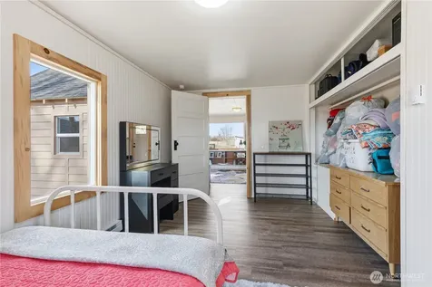 22 Kermel Road Omak WA 98841