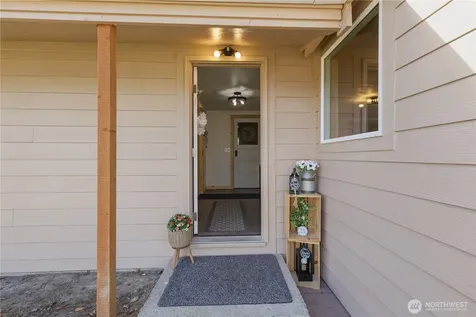 22 Kermel Road Omak WA 98841