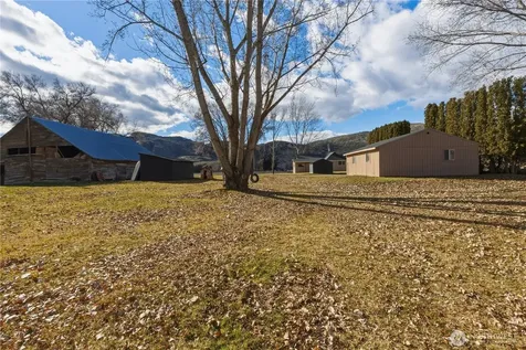 22 Kermel Road Omak WA 98841