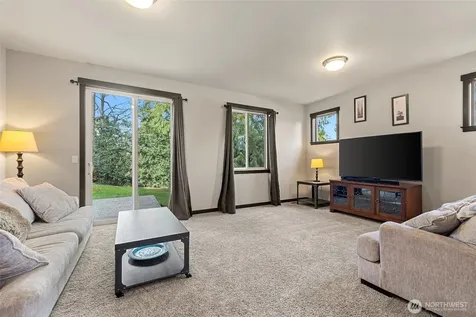 1205 N 16th Street Mount Vernon WA 98273