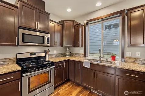 1205 N 16th Street Mount Vernon WA 98273