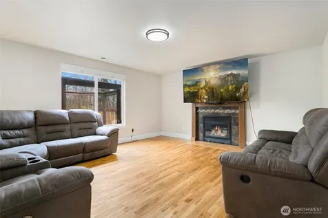 11515 138th Street Ct E Puyallup WA 98374