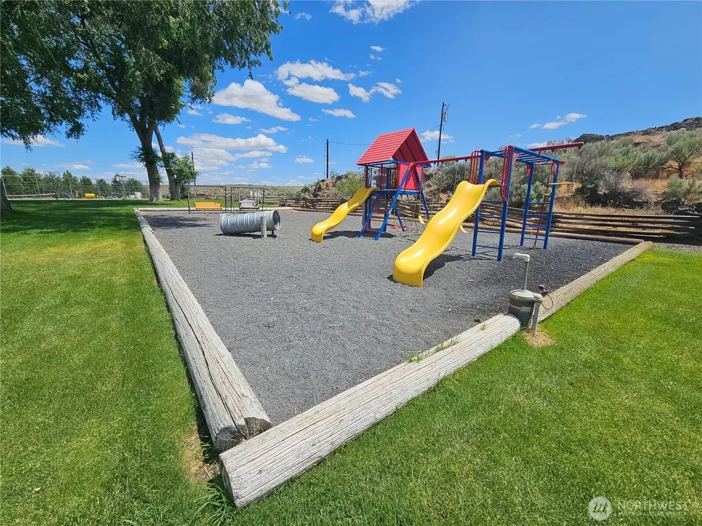 18 Thoroughbred Drive Ephrata WA 98823