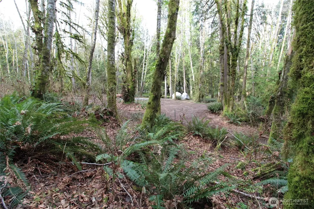 6509 NE Sid Price Road Poulsbo WA 98370