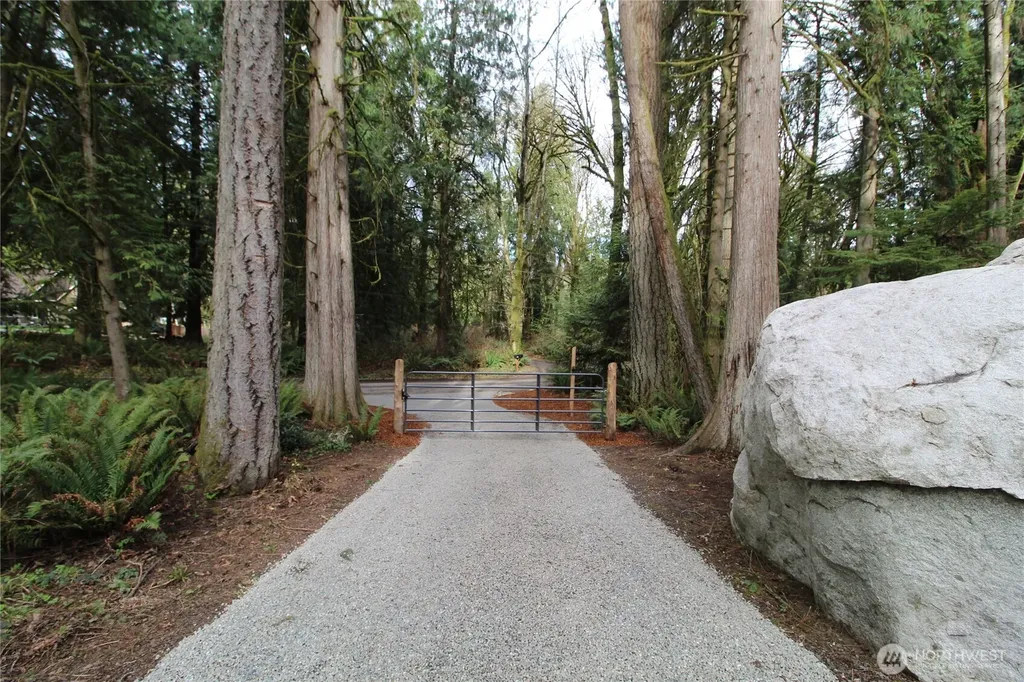6509 NE Sid Price Road Poulsbo WA 98370