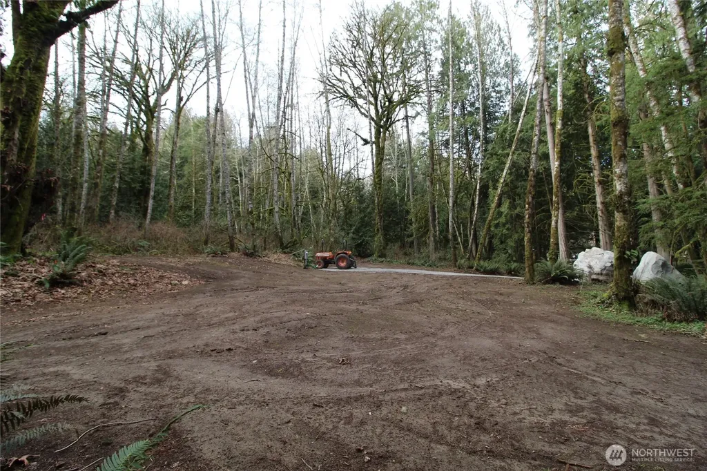 6509 NE Sid Price Road Poulsbo WA 98370