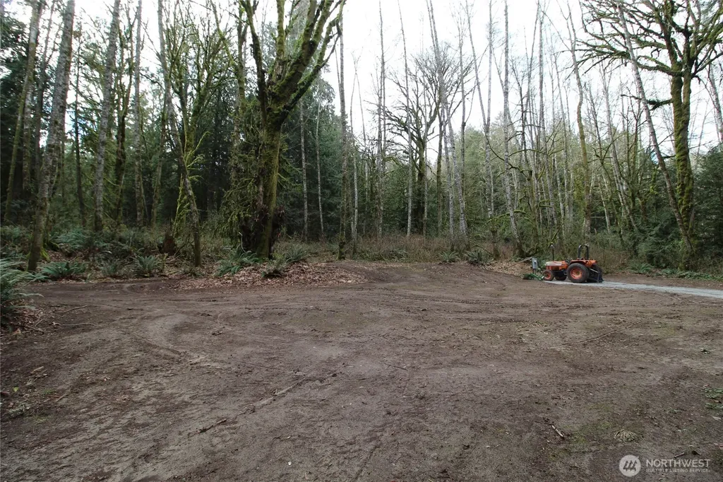 6509 NE Sid Price Road Poulsbo WA 98370