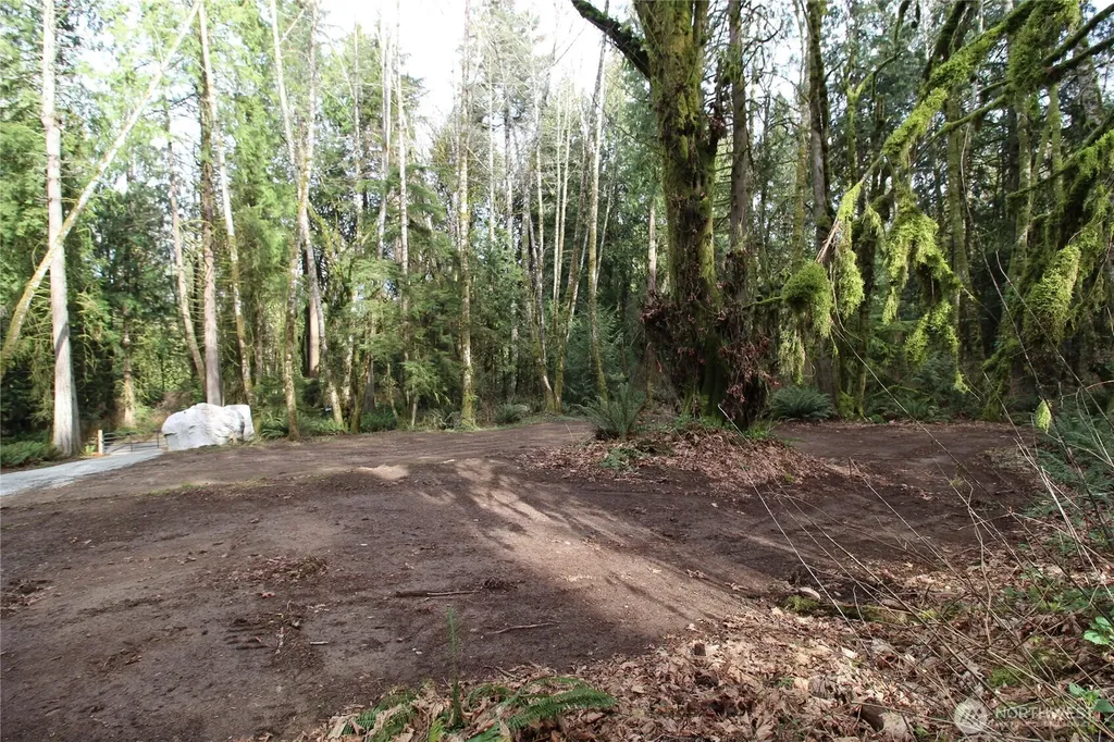 6509 NE Sid Price Road Poulsbo WA 98370