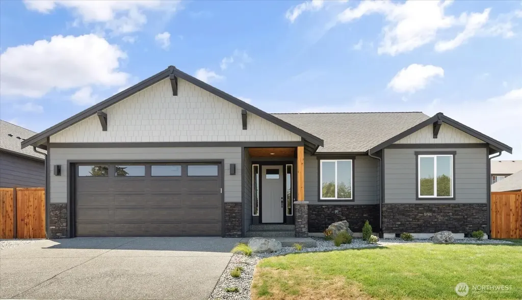 900 NW Shire Street Oak Harbor WA 98277