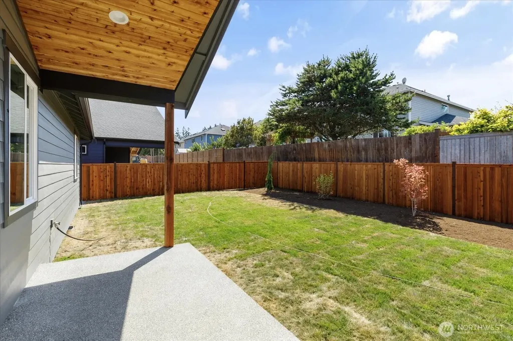 900 NW Shire Street Oak Harbor WA 98277