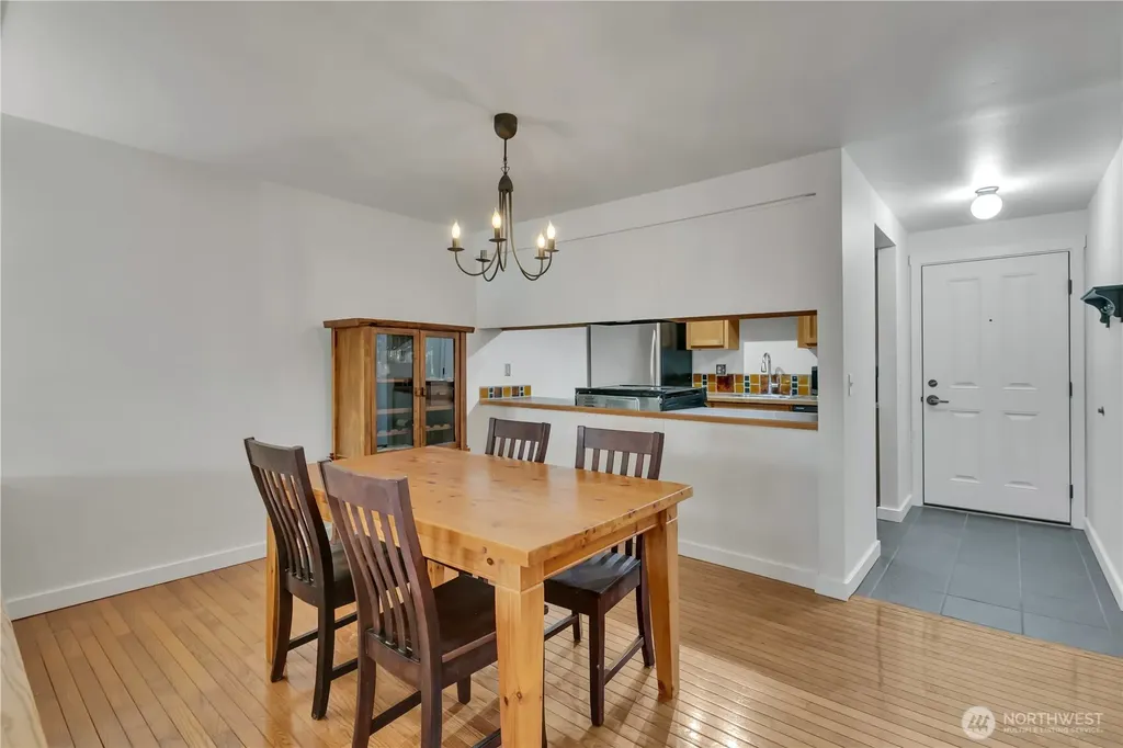 2253 Gilman Drive W Seattle WA 98119
