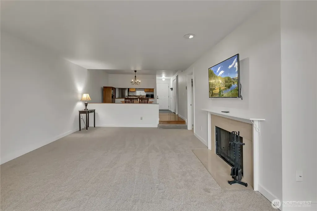 2253 Gilman Drive W Seattle WA 98119