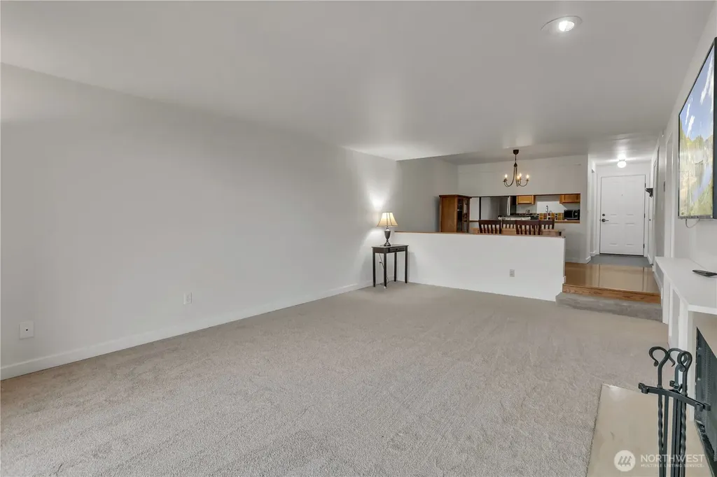 2253 Gilman Drive W Seattle WA 98119