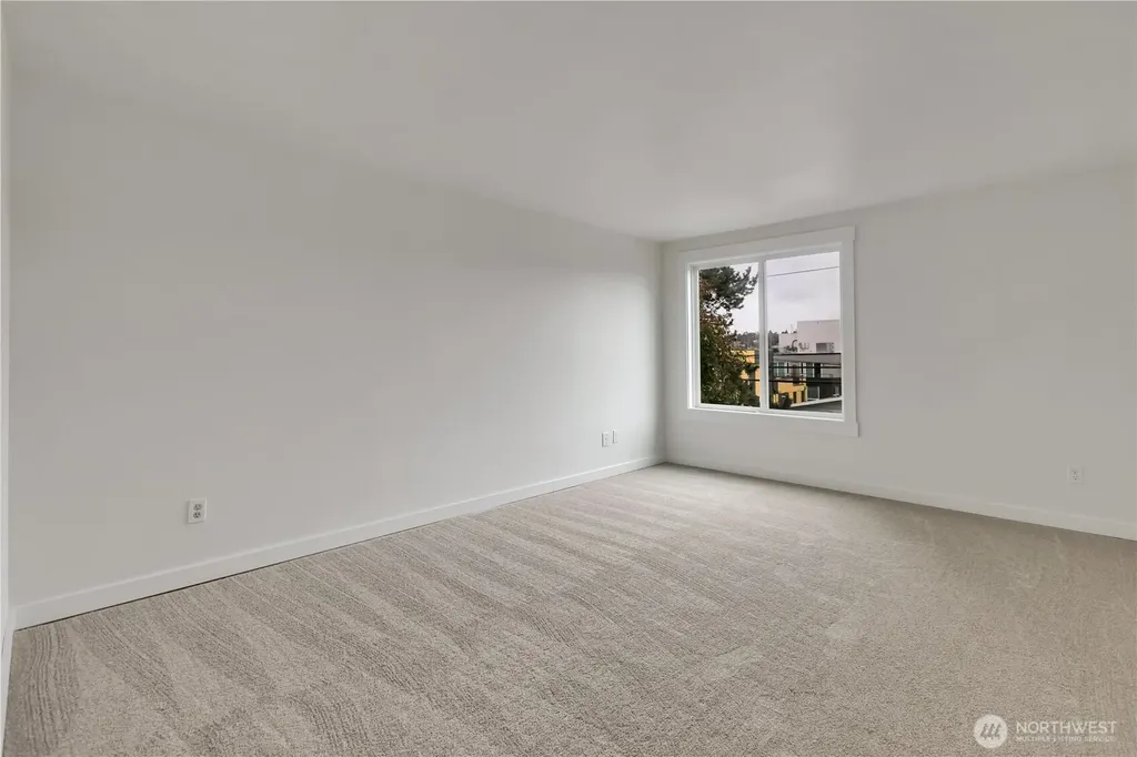 2253 Gilman Drive W Seattle WA 98119