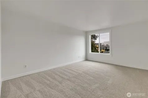 2253 Gilman Drive W Seattle WA 98119