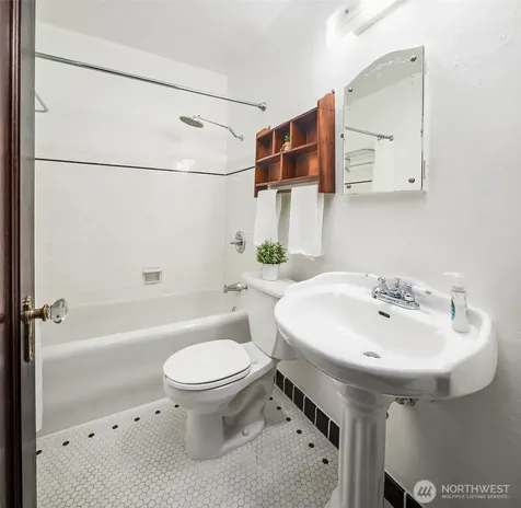 411 Boylston Avenue E Seattle WA 98102