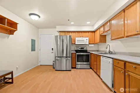 7912 170th Avenue NE Redmond WA 98052