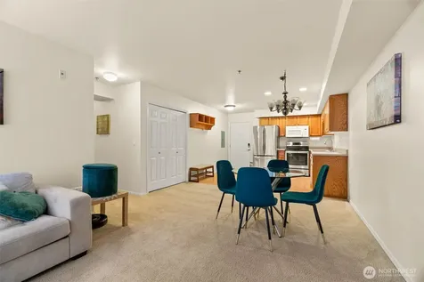 7912 170th Avenue NE Redmond WA 98052