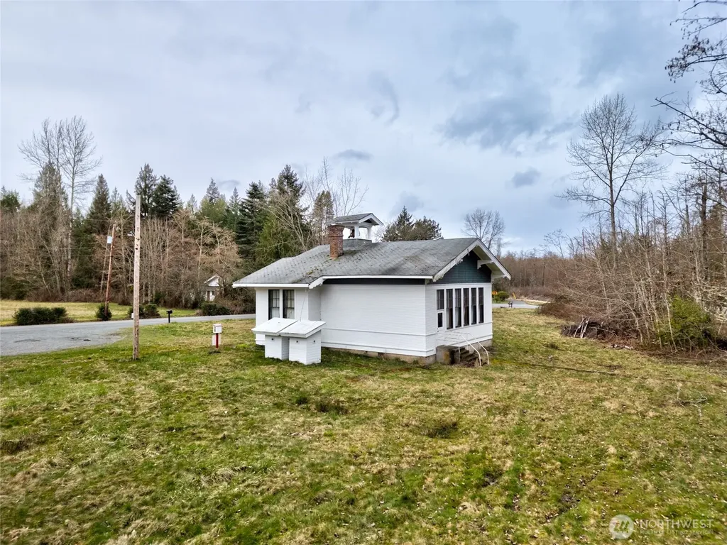 22159 Grip Road Sedro Woolley WA 98284