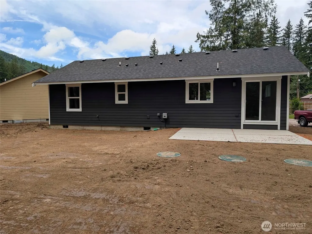8672 Bell Court Maple Falls WA 98266