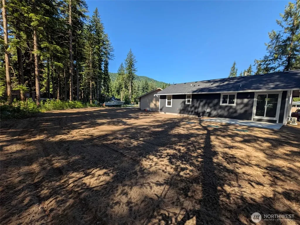8672 Bell Court Maple Falls WA 98266