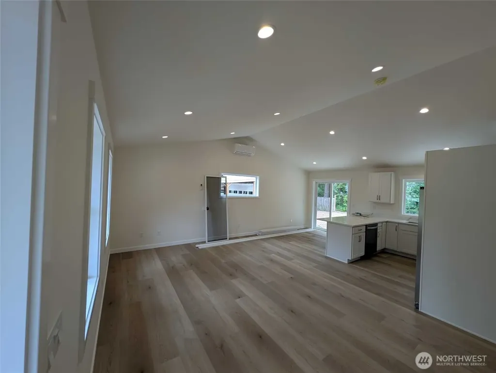8672 Bell Court Maple Falls WA 98266