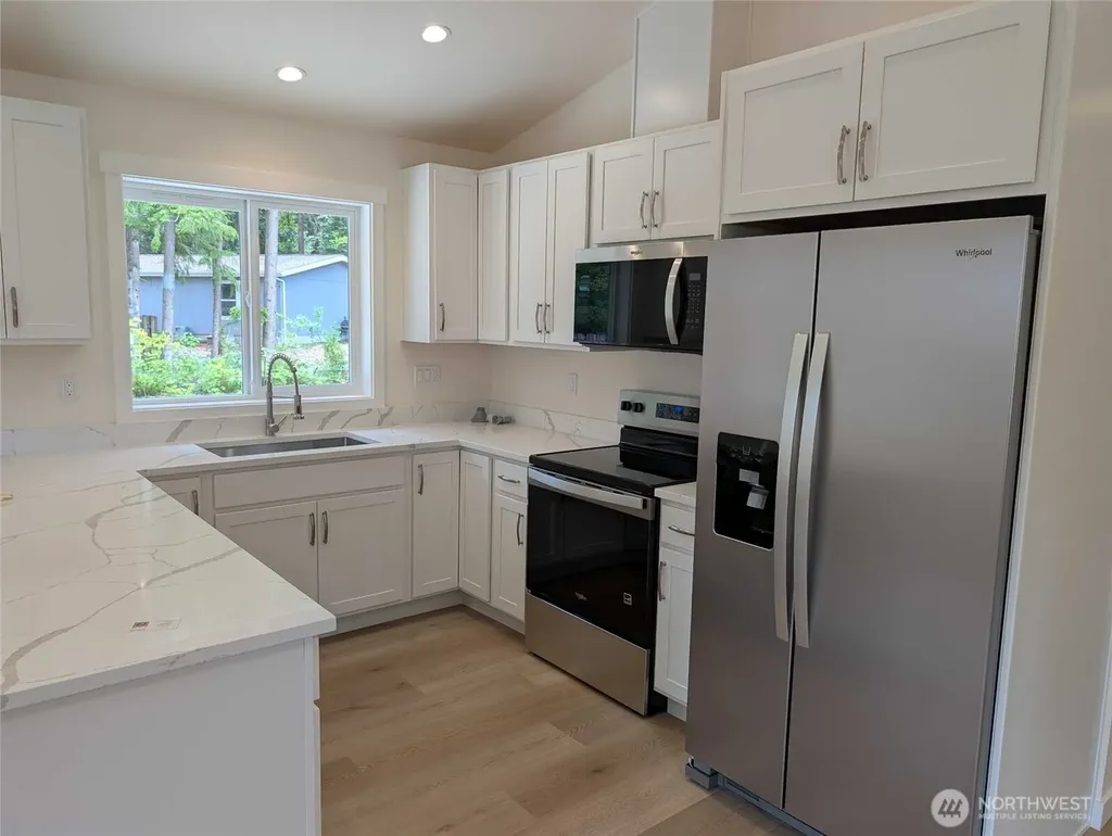 8672 Bell Court Maple Falls WA 98266