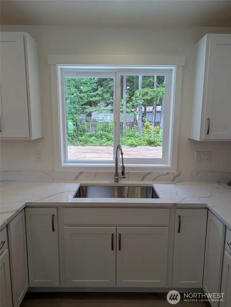 8672 Bell Court Maple Falls WA 98266