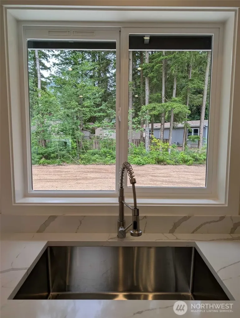 8672 Bell Court Maple Falls WA 98266