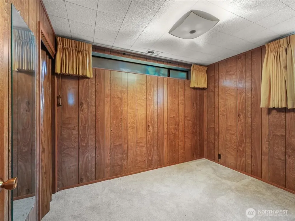 23850 43rd Avenue S Kent WA 98032