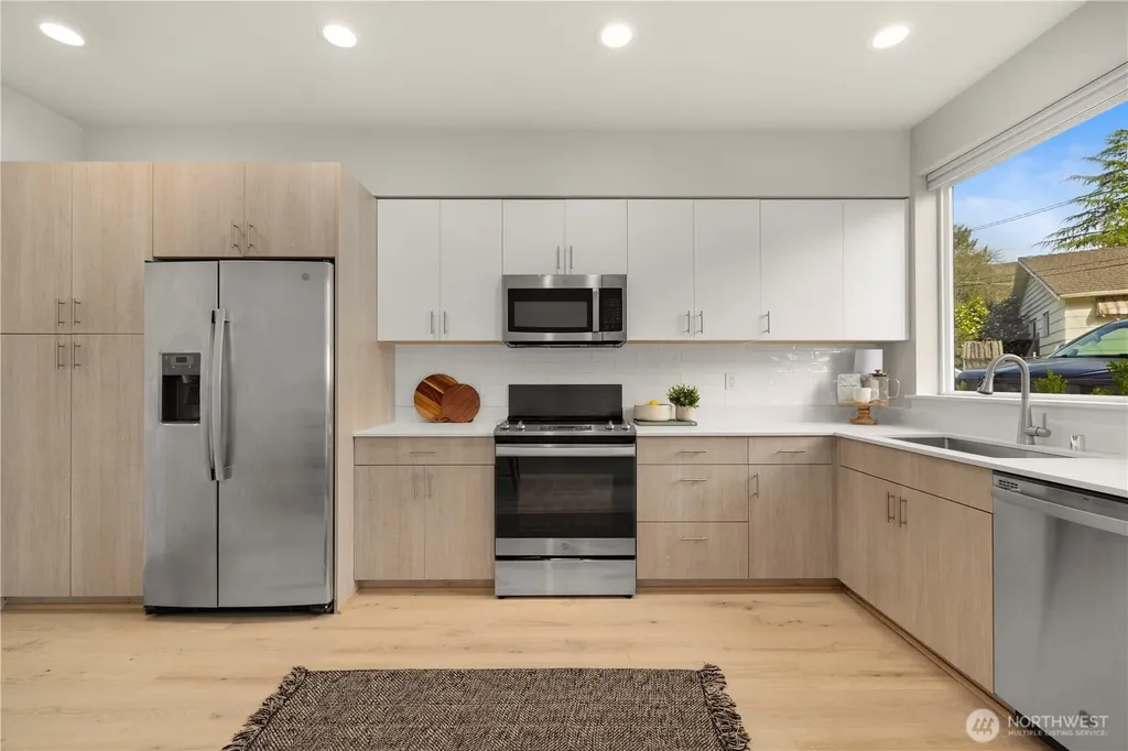 10162 Holman Road NW Seattle WA 98177