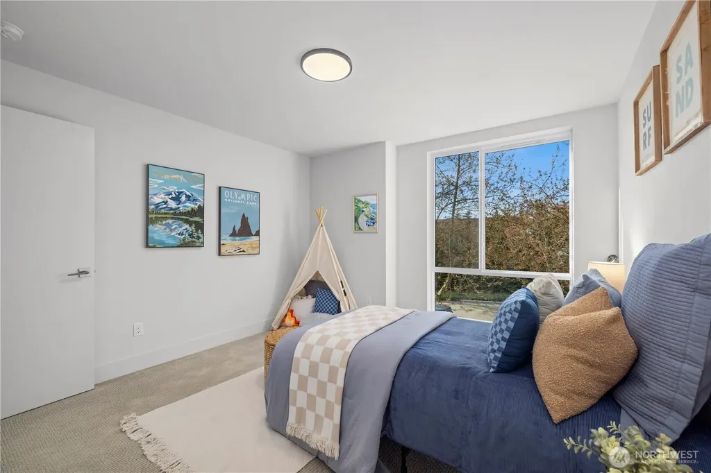 10162 Holman Road NW Seattle WA 98177