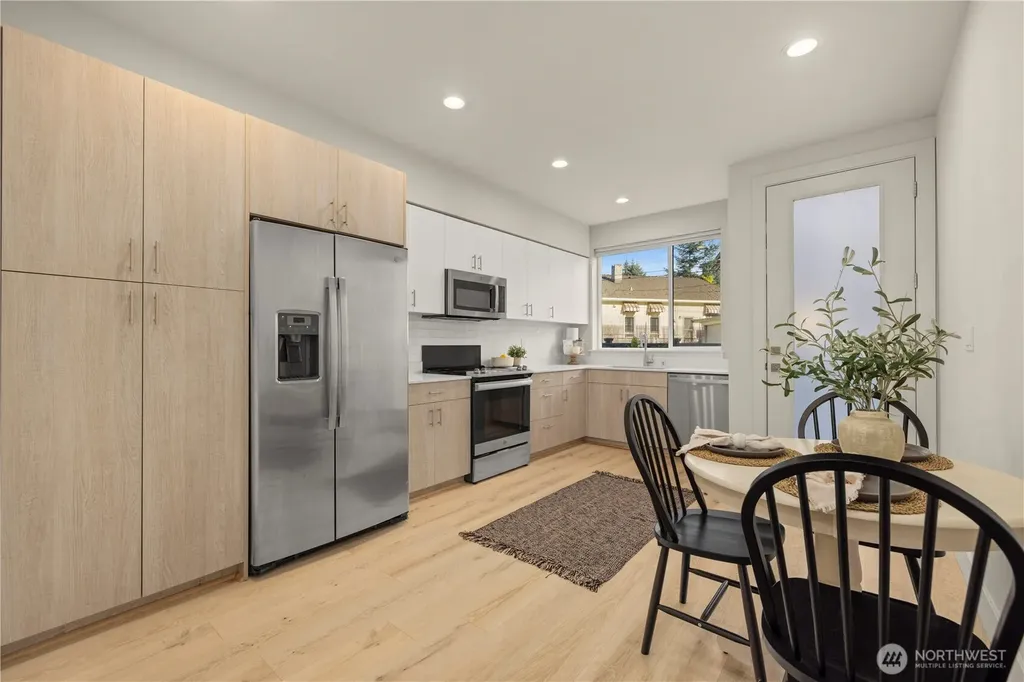 10162 Holman Road NW Seattle WA 98177