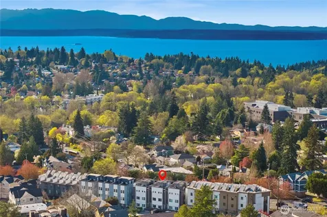 10162 Holman Road NW Seattle WA 98177