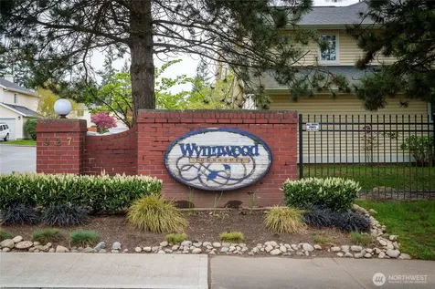 927 132nd Street SW Everett WA 98204