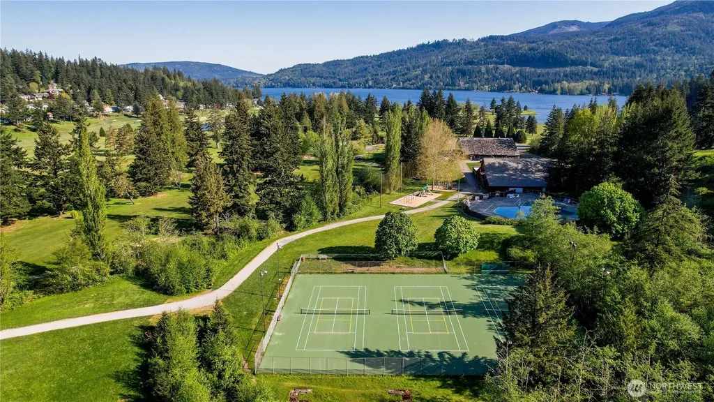 2 Oval Court Bellingham WA 98229