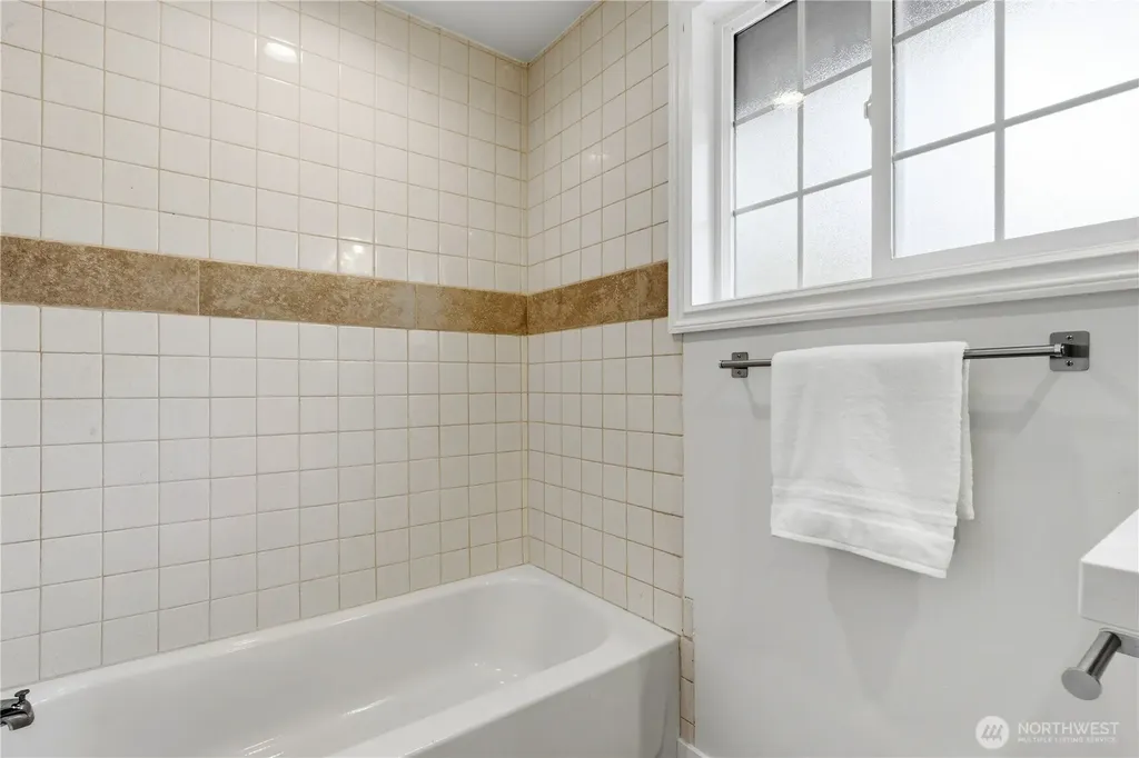 6015 116th Ave SE Bellevue WA 98006