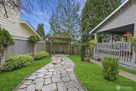 6015 116th Ave SE Bellevue WA 98006