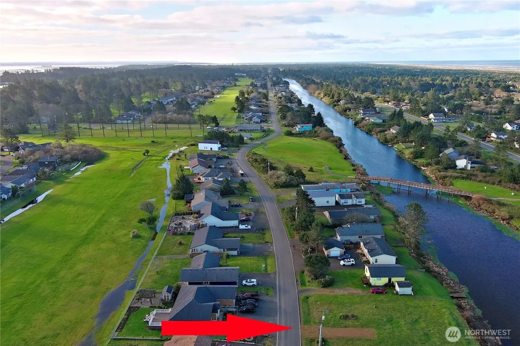 555 Canal Drive NE Ocean Shores WA 98569