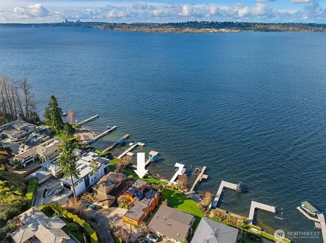 1621 10th Street W Kirkland WA 98033