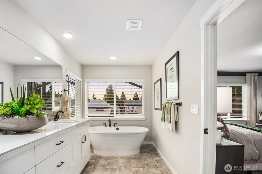 1112 68th Loop SE Tumwater WA 98501