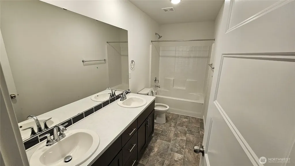 15820 Woodland Court SE Yelm WA 98597