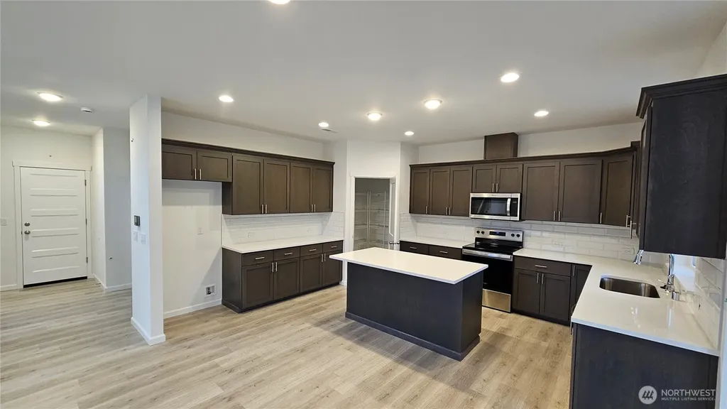 15820 Woodland Court SE Yelm WA 98597